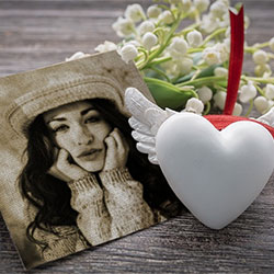 Photo effect - White heart and snowdrops