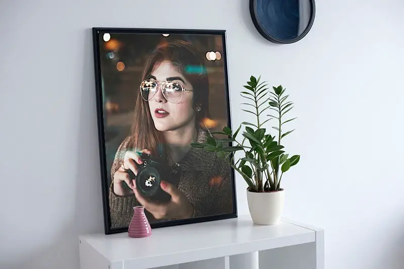 Photo effect - Photo frame on the white wall